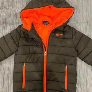 Boys Nike Puffer Jacket (size 6)